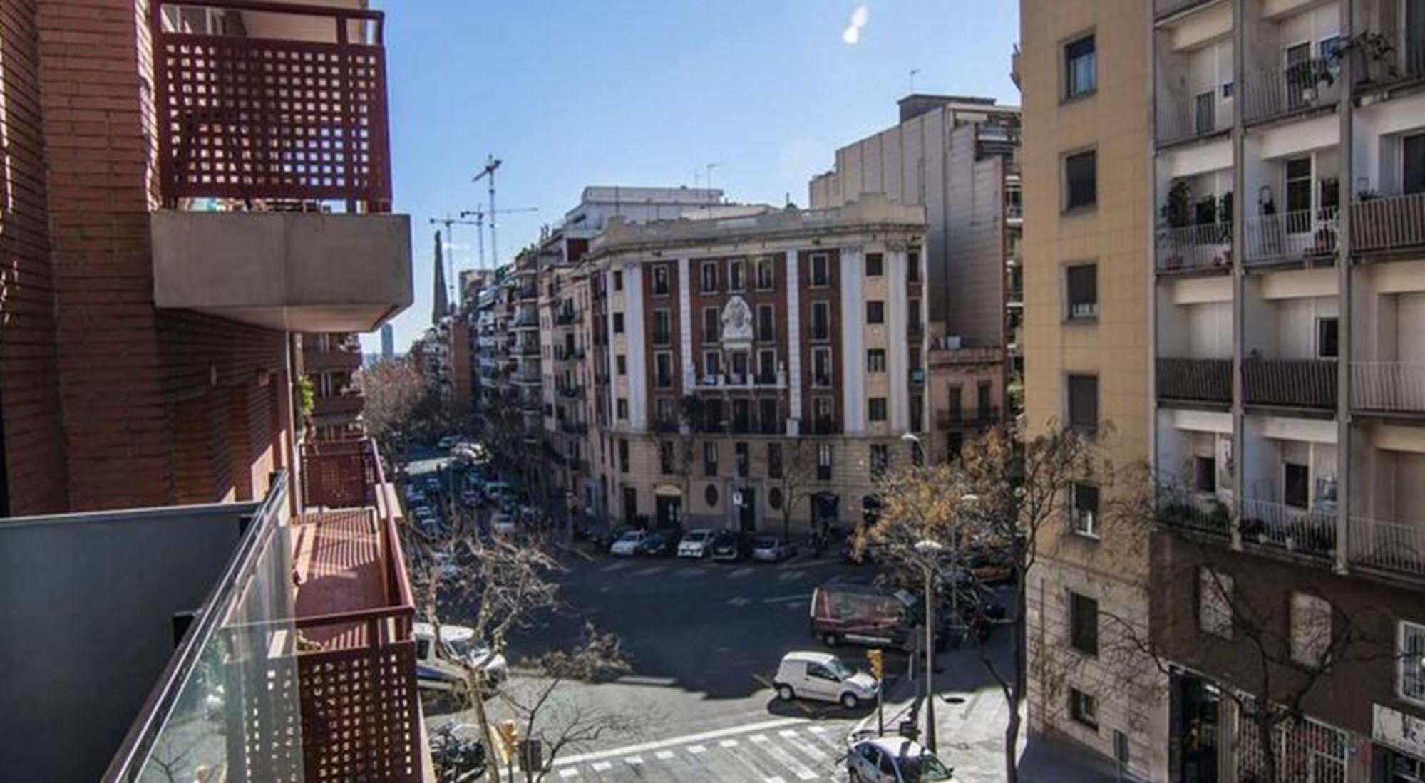 Mh Apartments Sant Pau Barcelona Ngoại thất bức ảnh