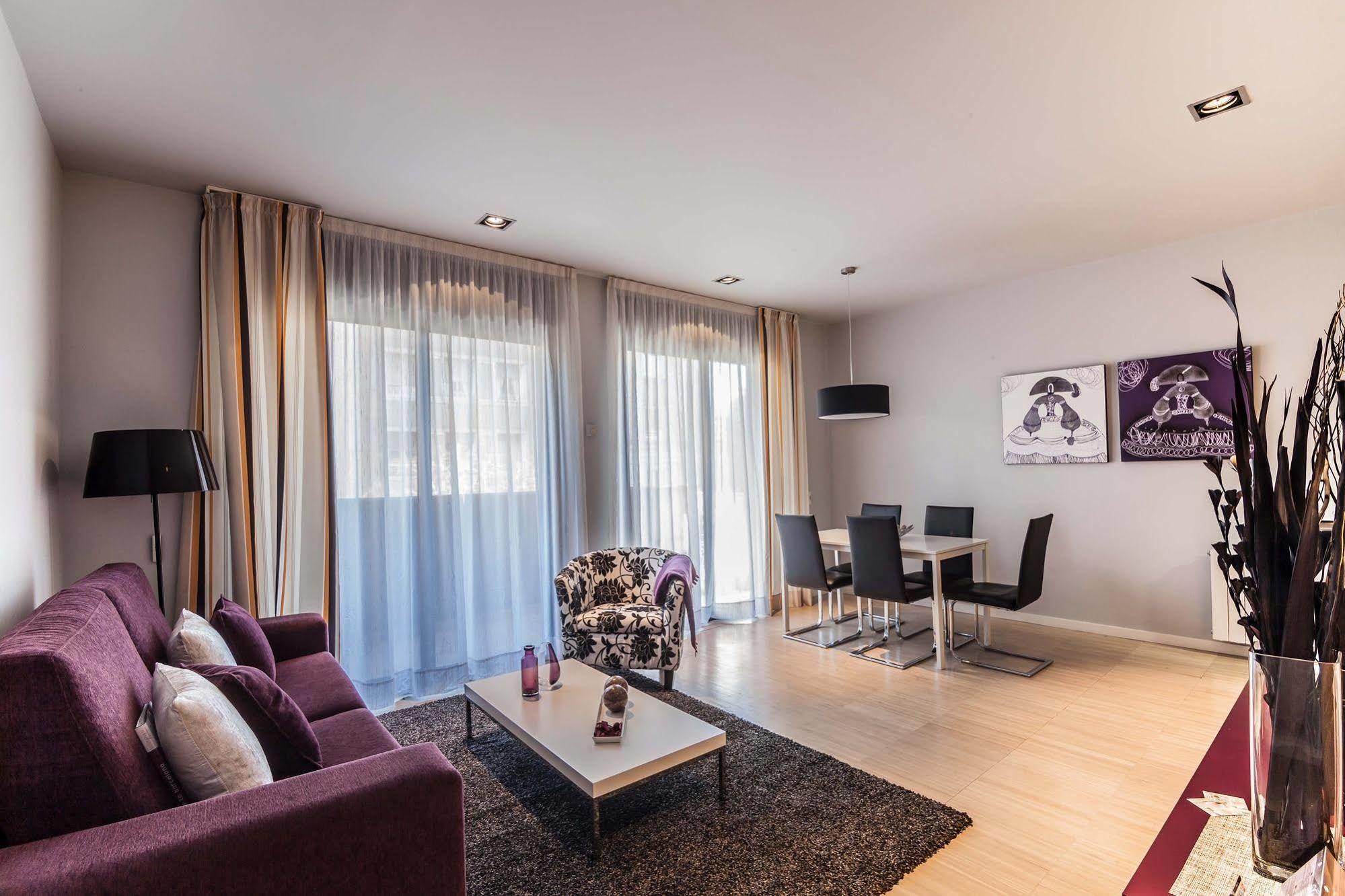 Mh Apartments Sant Pau Barcelona Ngoại thất bức ảnh