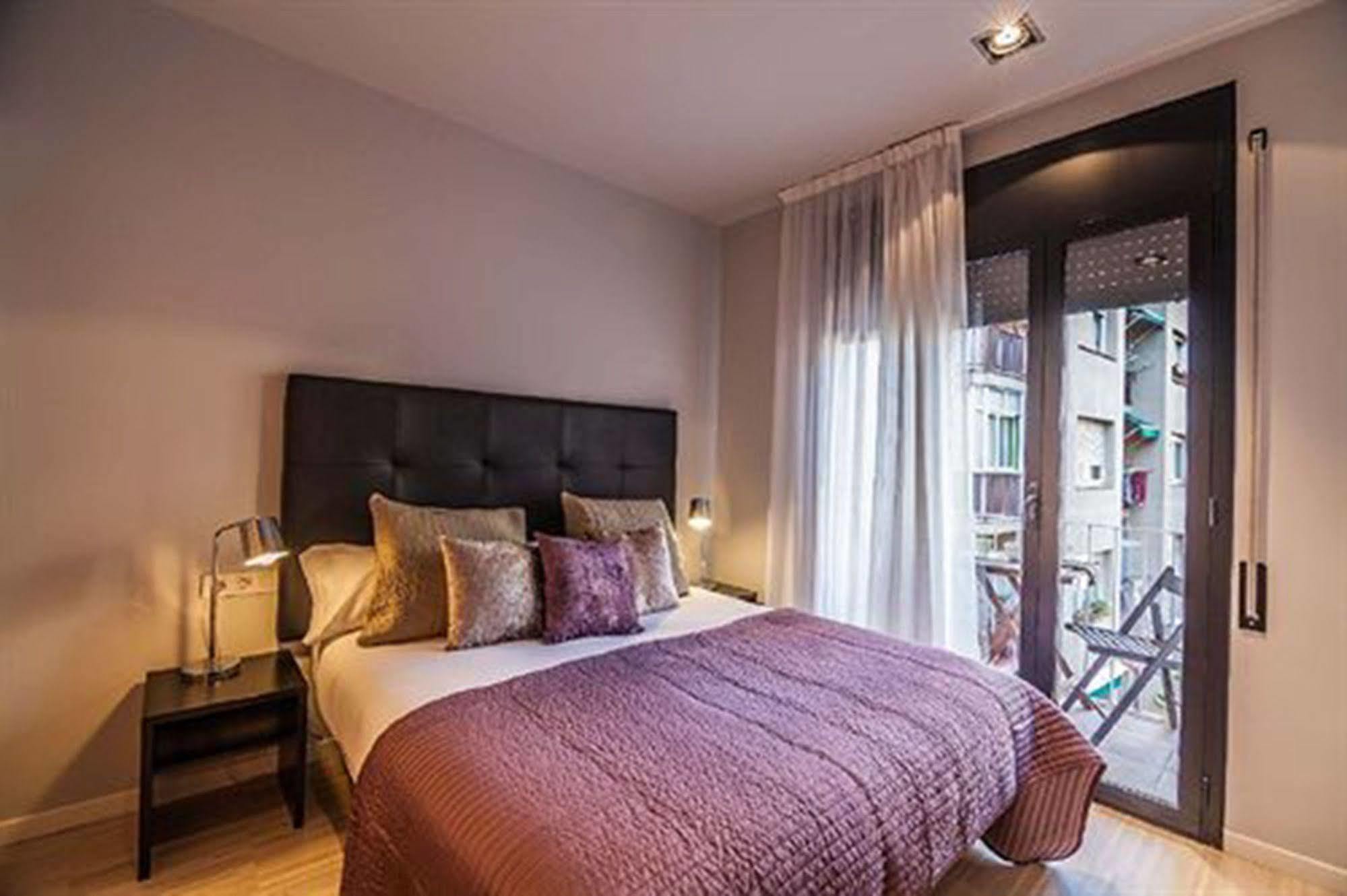 Mh Apartments Sant Pau Barcelona Ngoại thất bức ảnh