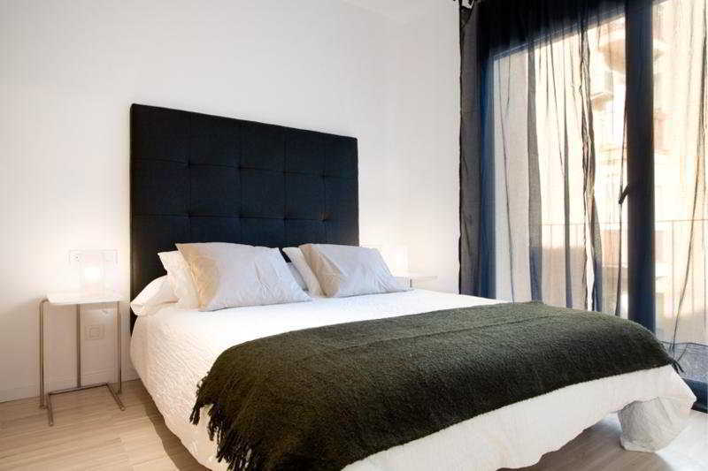 Mh Apartments Sant Pau Barcelona Ngoại thất bức ảnh